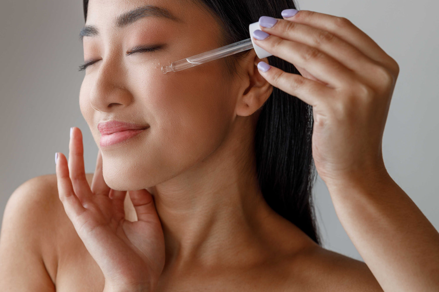 Brighten & Balance: Glowbox Dark Spot Serum for Sensitive Skin